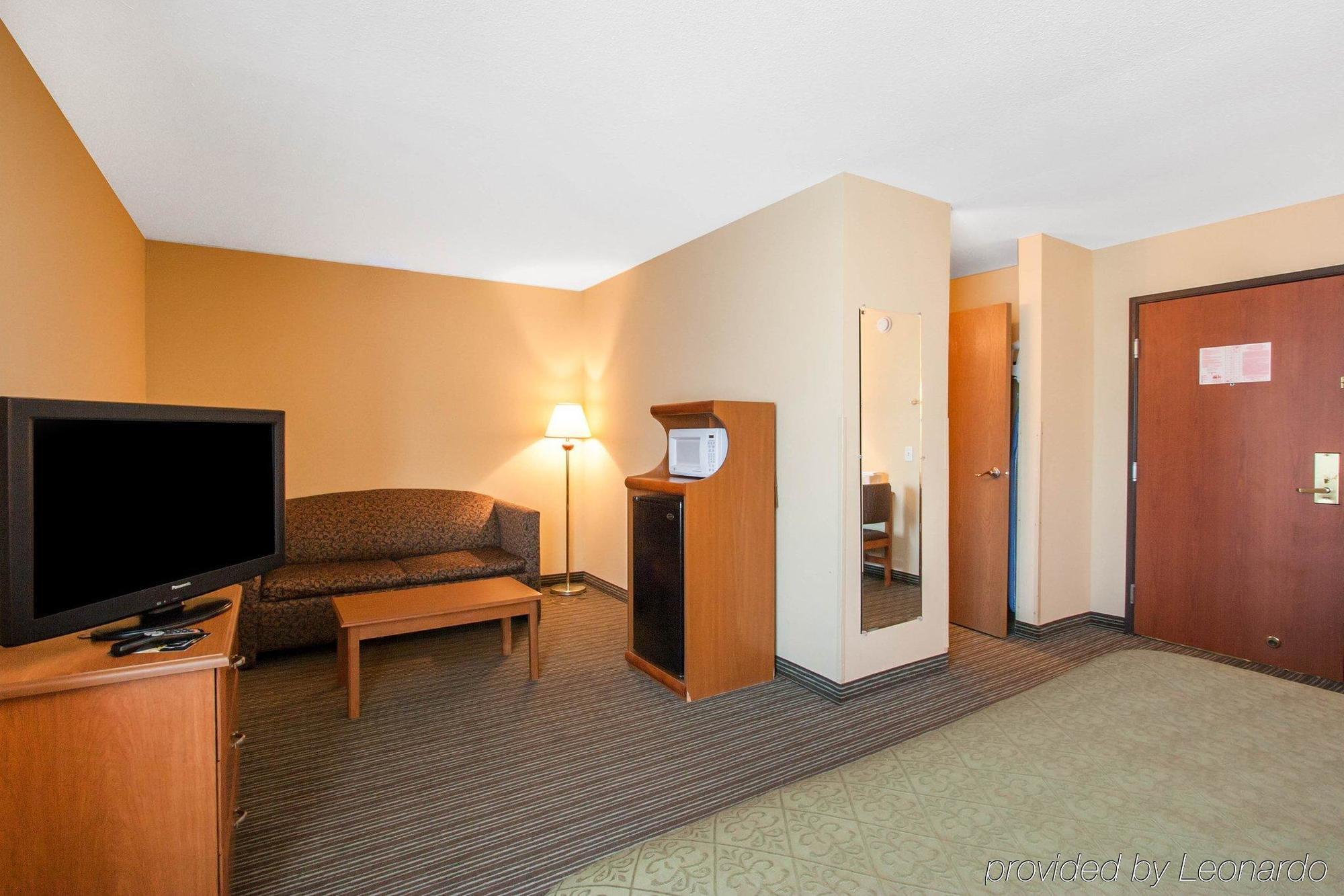 Quality Inn Joplin I-44 Zewnętrze zdjęcie